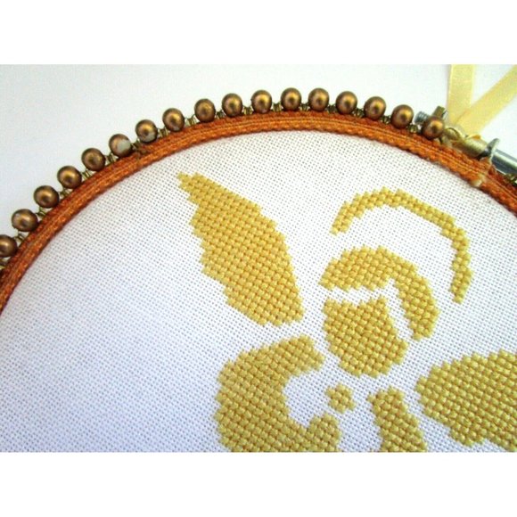 Vintage Needlepoint - Embroidery of Gold Angel - Round Hoop Frame - Nursery Wall - Picture 3 of 7